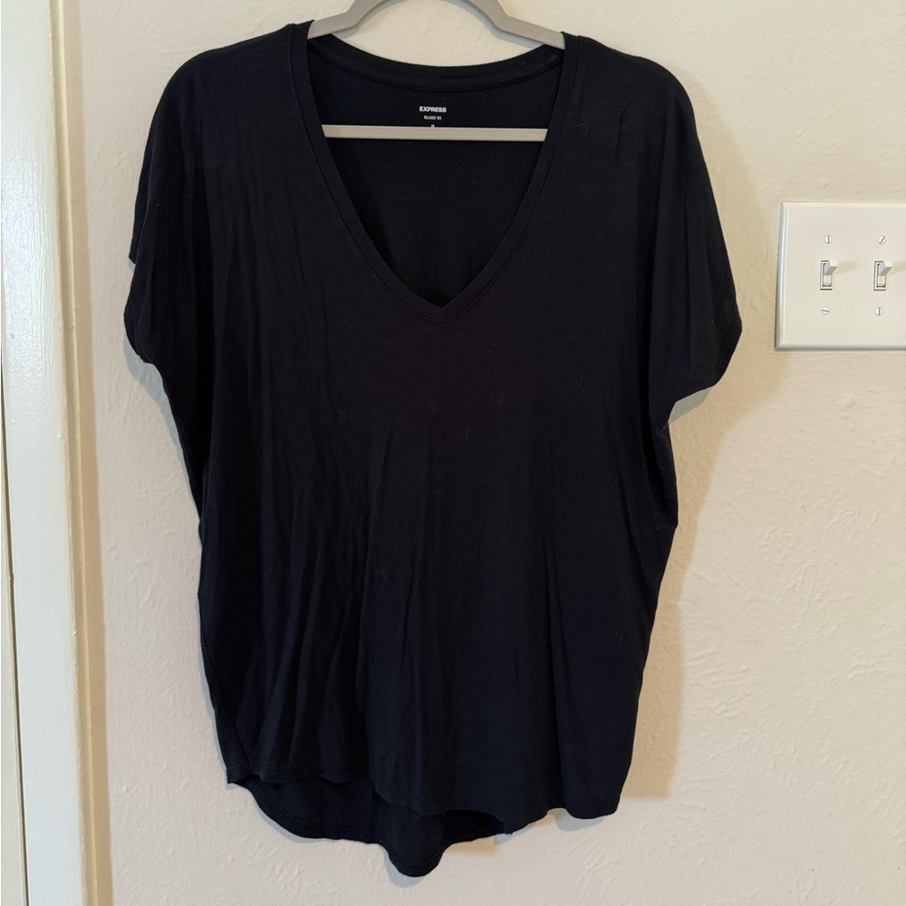 Express plunge neck t-shirt, size XS